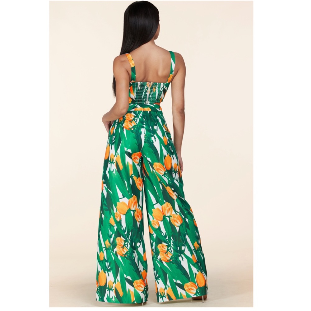 Was $150 Summer Tulip Print 2pc Set - Picture 2 of 10